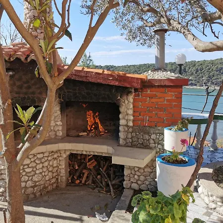 Cosy Arba With Private Bathroom And Sea View فندق مبيت وإفطار Kampor