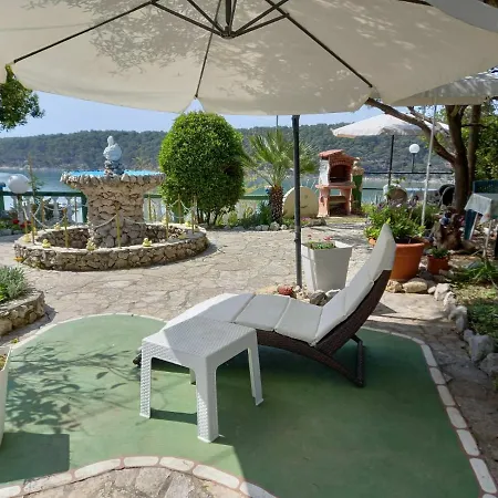 Cosy Arba With Private Bathroom And Sea View 3*