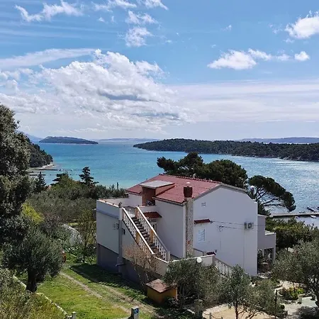 Cosy Arba With Private Bathroom And Sea View Kampor