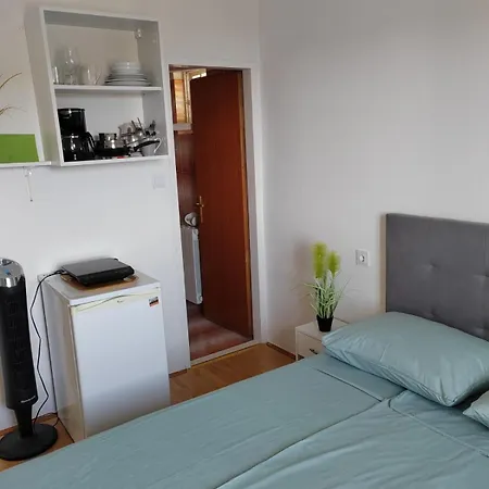 Cosy Arba With Private Bathroom And Sea View Bed & Breakfast Kampor